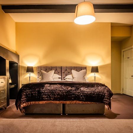 Six Brunton Place Guest House เอดินบะระ ภายนอก รูปภาพ