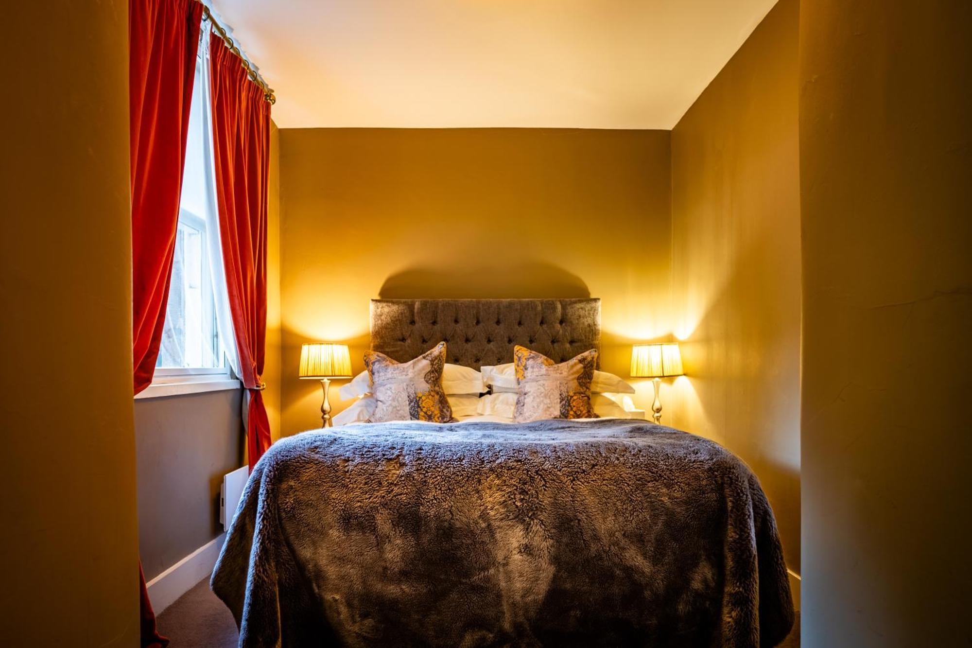 Six Brunton Place Guest House เอดินบะระ ภายนอก รูปภาพ