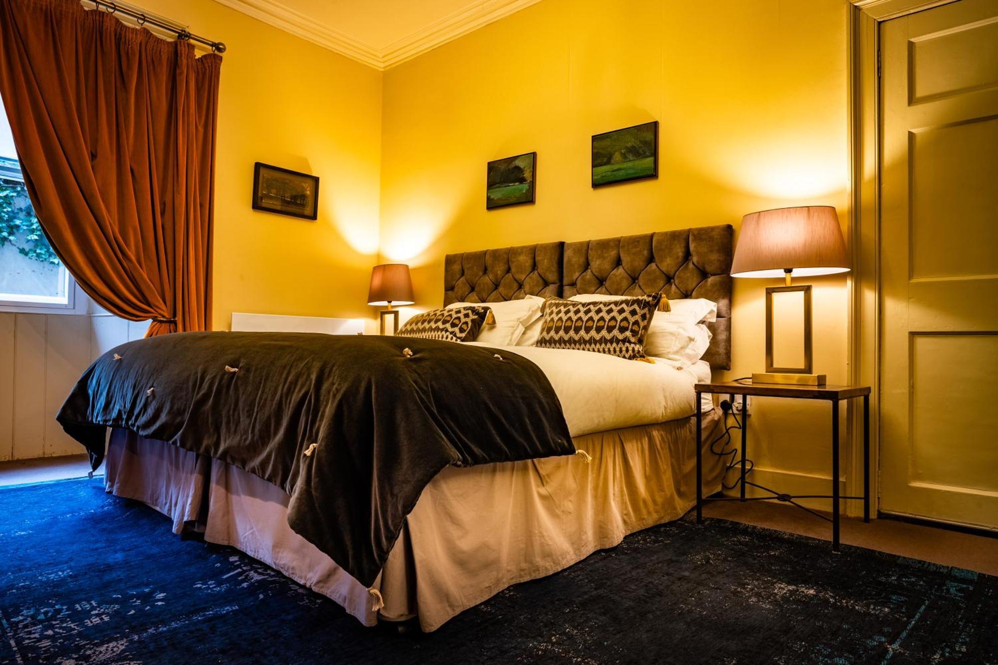 Six Brunton Place Guest House เอดินบะระ ภายนอก รูปภาพ