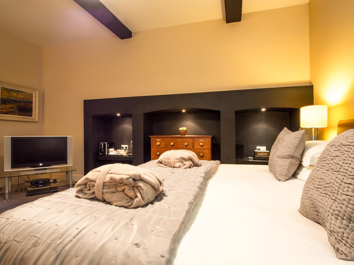 Six Brunton Place Guest House เอดินบะระ ภายนอก รูปภาพ
